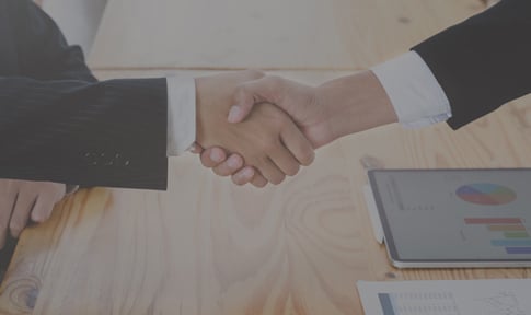 hand shake-b